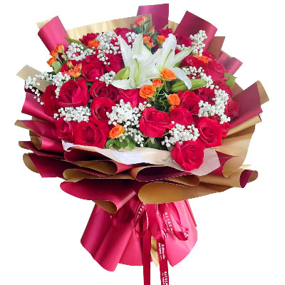 常德33朵红玫瑰百合，爱如同花般绽放